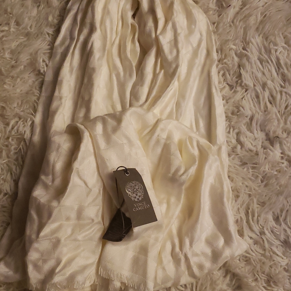new VINCE CAMITO SCARF